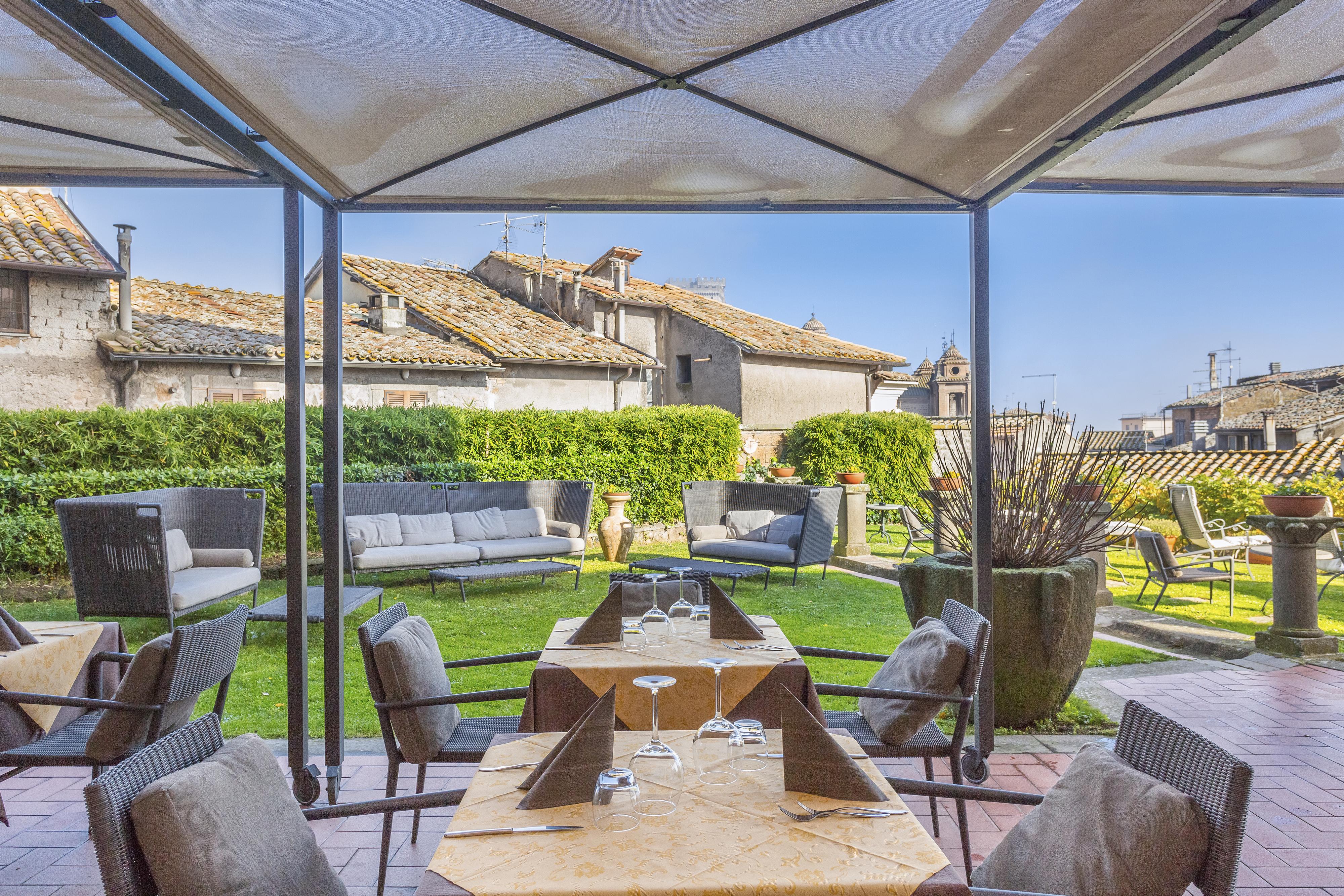 Palazzo Catalani Resort Soriano nel Cimino Luaran gambar