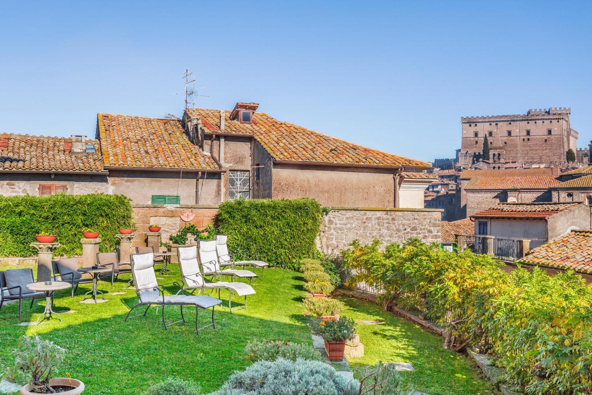 Palazzo Catalani Resort Soriano nel Cimino Luaran gambar