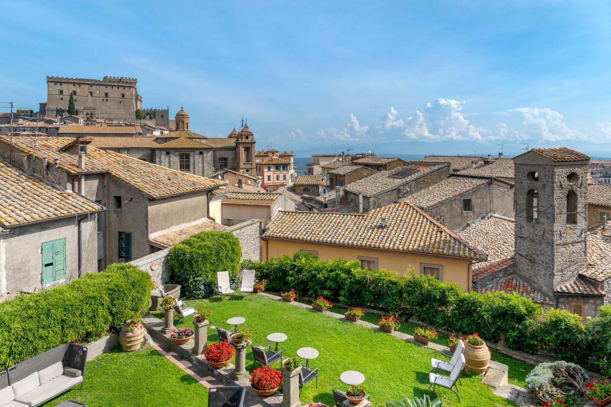 Palazzo Catalani Resort Soriano nel Cimino Luaran gambar