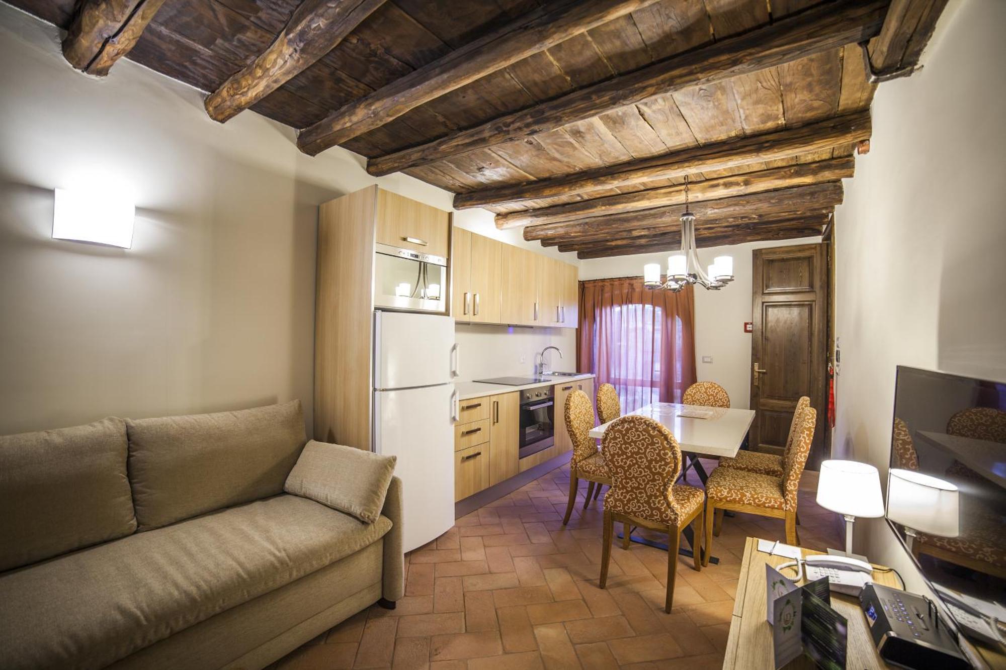 Palazzo Catalani Resort Soriano nel Cimino Luaran gambar