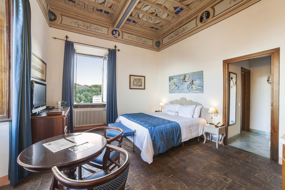 Palazzo Catalani Resort Soriano nel Cimino Luaran gambar